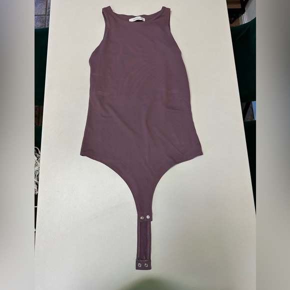 Lavender Reoria bodysuit. - Picture 3 of 4